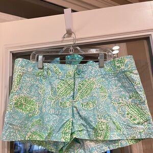 Lilly Pulitzer Walsh short, size 10